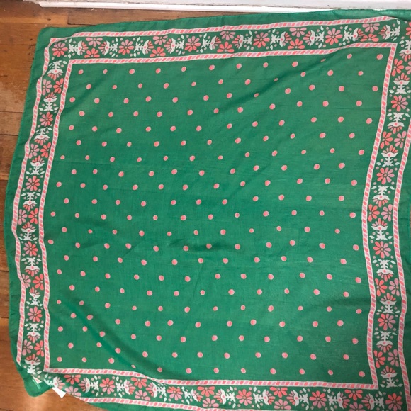 Hollister Green and Pink 39”square Scarf - Picture 1 of 4